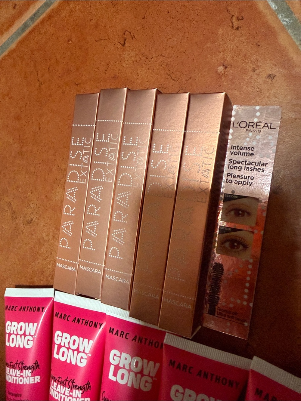 Reseller Bundle ! L'Oreal Mascara and Marc Anthony Leave in Conditioner Set - Picture 3 of 4